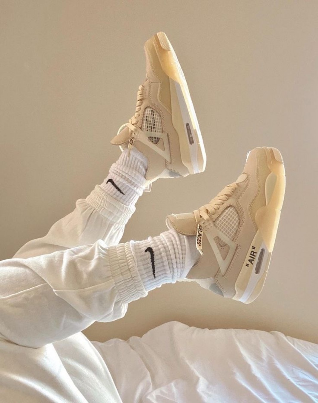 نایکی جردن رترو 4 آف وایت کرم || Nike Jordan Retro 4 Off-white Cream (کد 240)