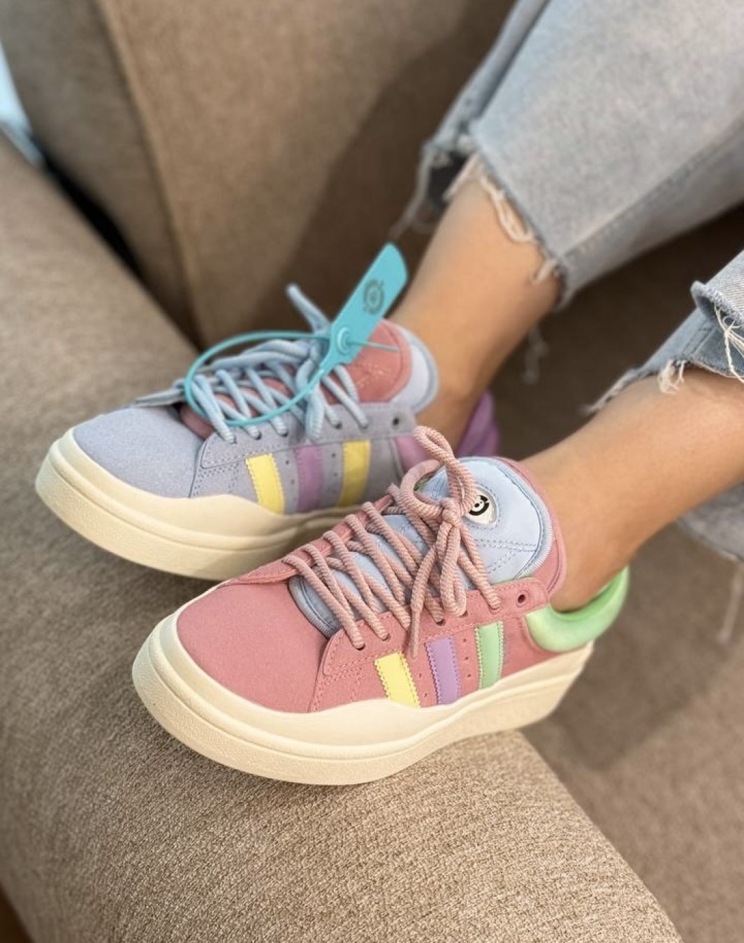 آدیداس کمپس بدبانی رنگین کمان || Adidas Campus Bad Bunny Rainbow (کد ۴۰۳)