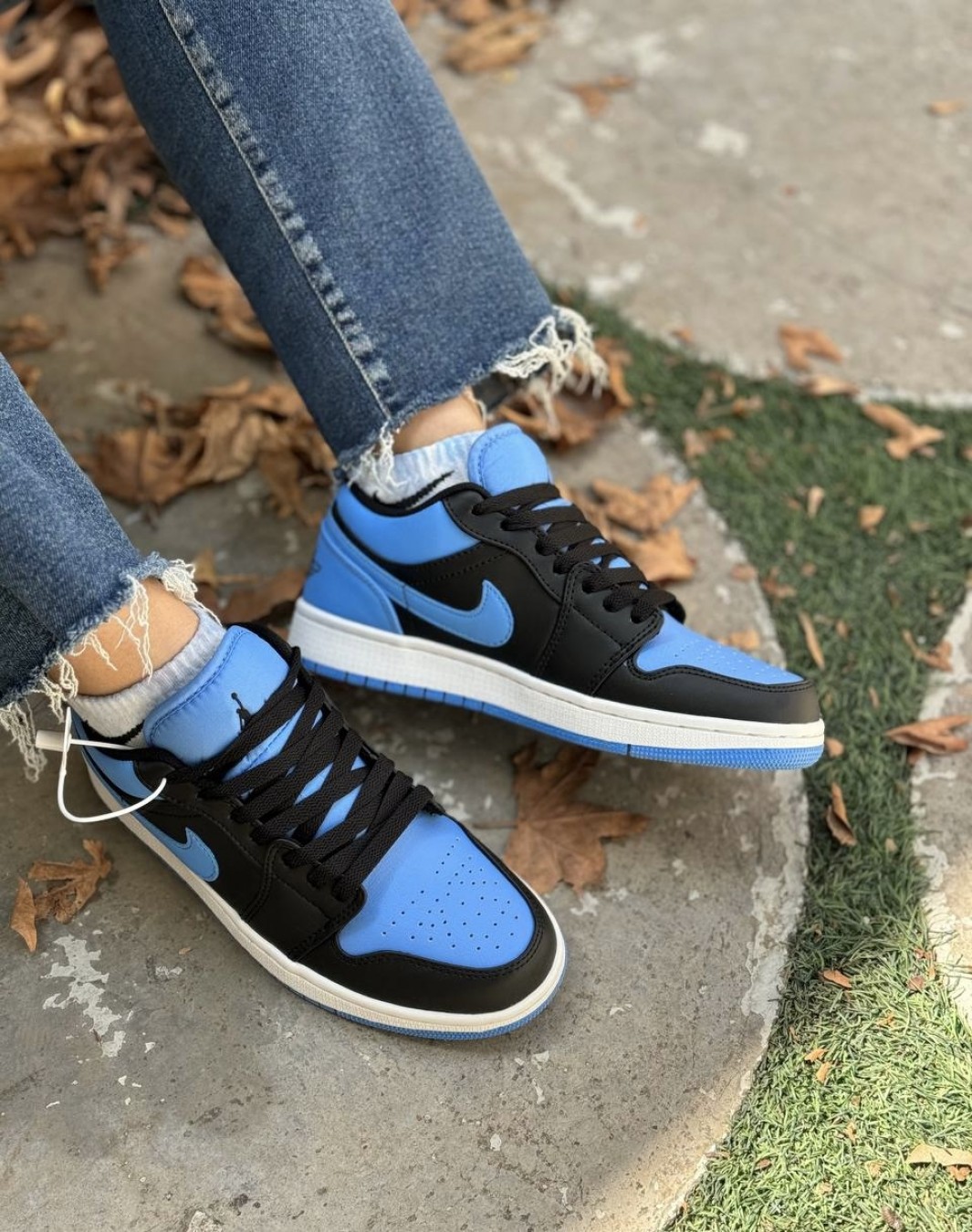 نایکی ایر جردن 1 بدون ساق یونیورسیتی بلو || Nike Air Jordan 1 Low University Blue (کد ۴۶۴)