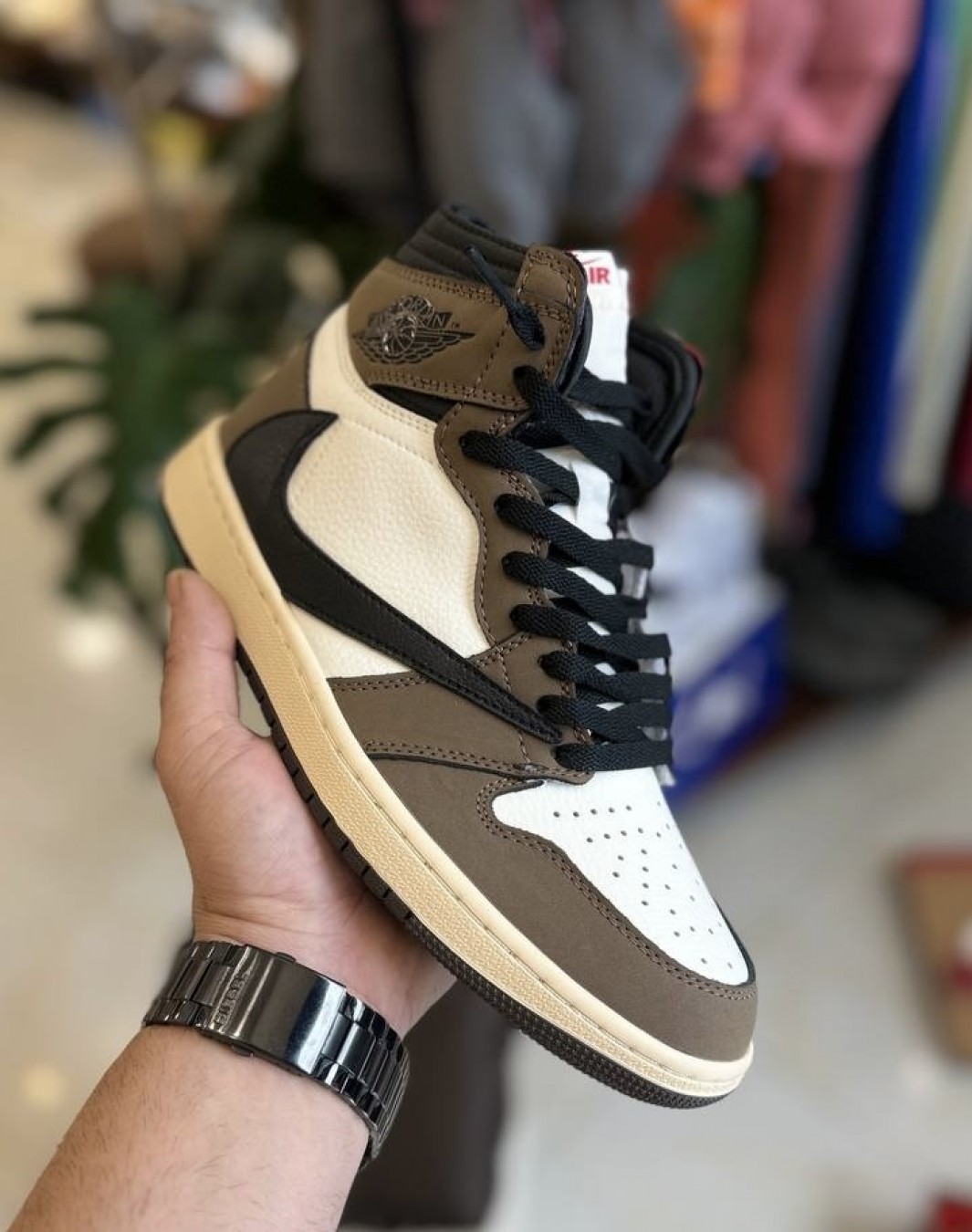 نایکی جردن 1 ترویس اسکات ساقدار دارک موکا || Nike Jordan 1 Travis scott 1 High OG Dark Mocha (کد ۴۶۹)