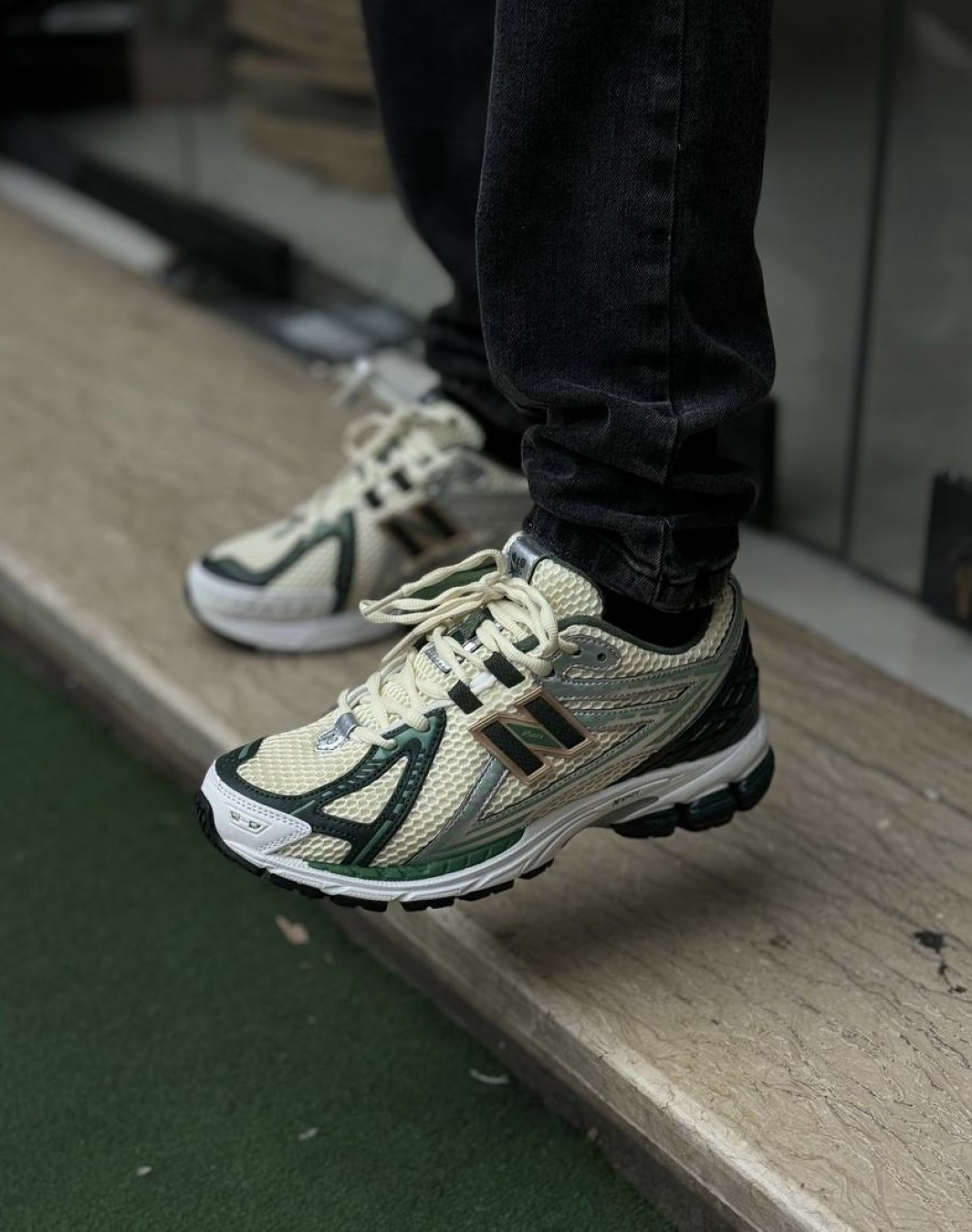 نیوبالانس ۱۹۰۶ کرم سبز || New Balance 1906 Cream Green (کد ۴۹۴)