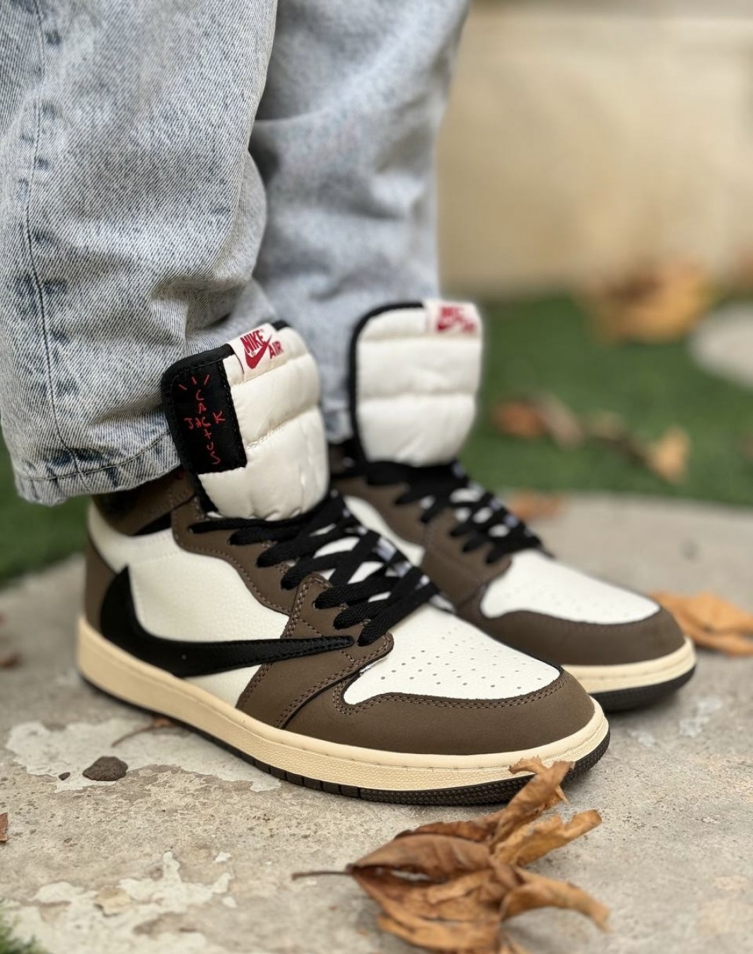 نایکی جردن 1 ترویس اسکات ساقدار دارک موکا || Nike Jordan 1 Travis scott 1 High OG Dark Mocha (کد ۴۶۹)