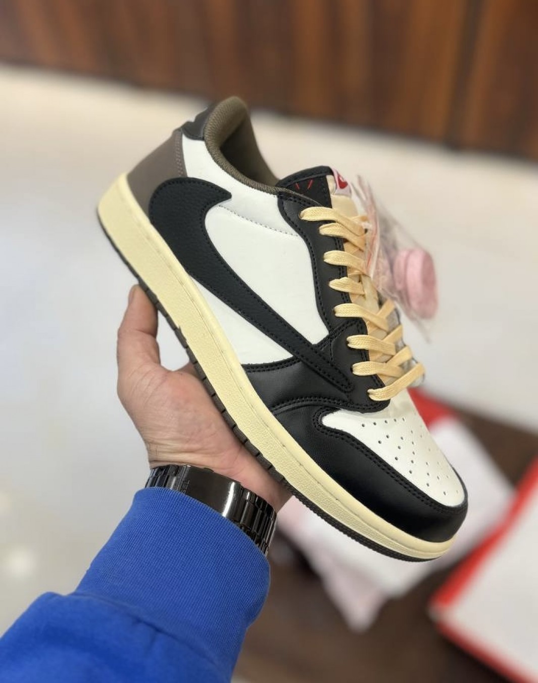 نایکی جردن 1 ترویس اسکات بلک موکا || Nike Jordan 1 Travis Scott Black Mocha (کد ۵۱۲)