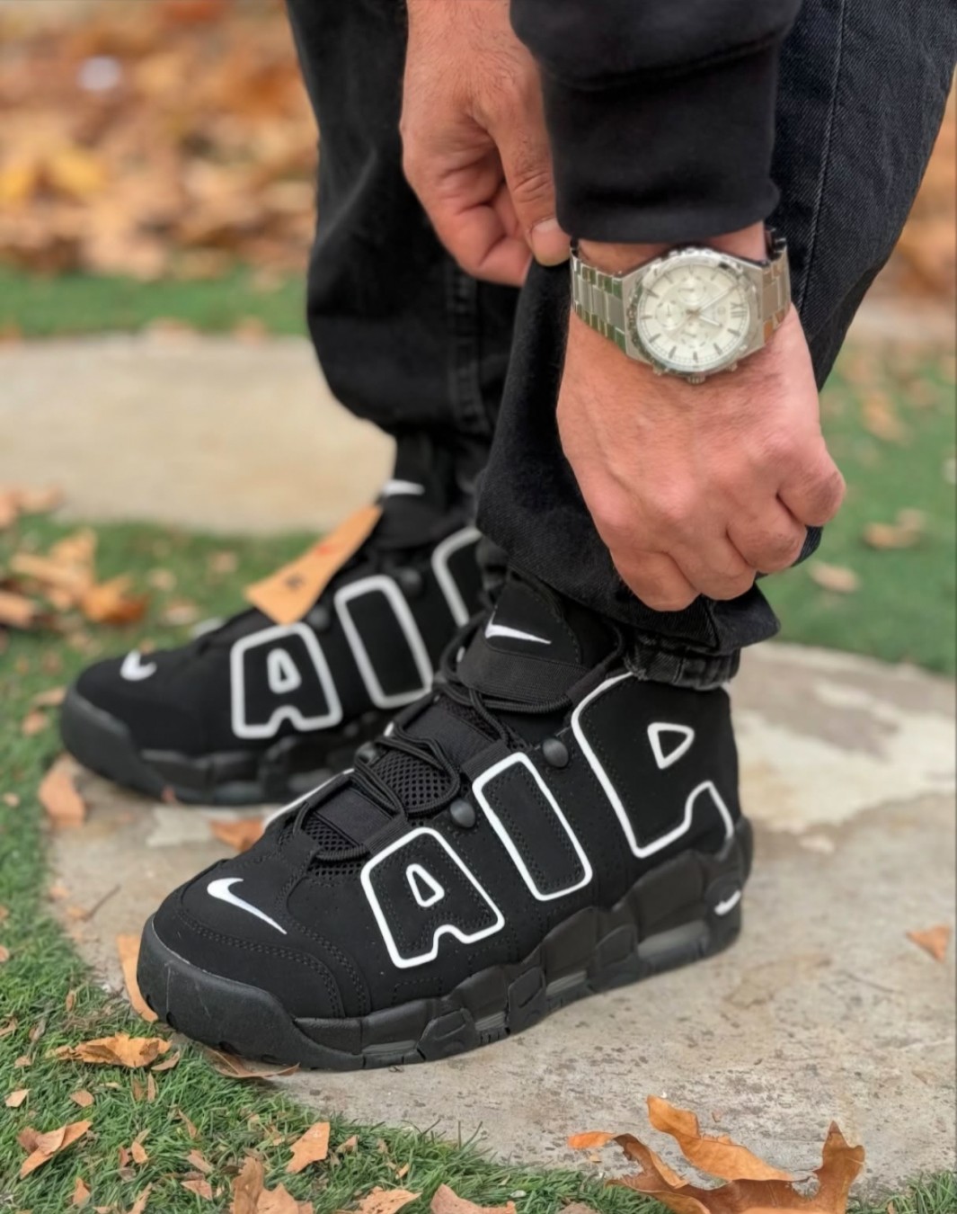 Nike Air More up tempo Black