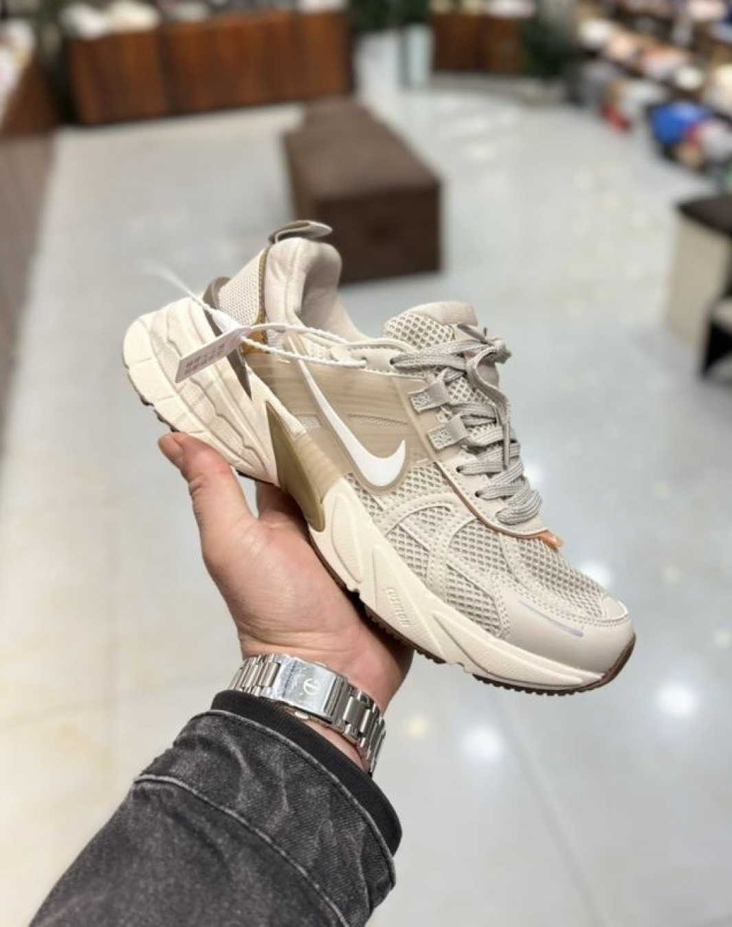 نایکی وی ۲ کی ران کرم قهوه ای || Nike V2K Run Light Orewood Brown (کد 507)