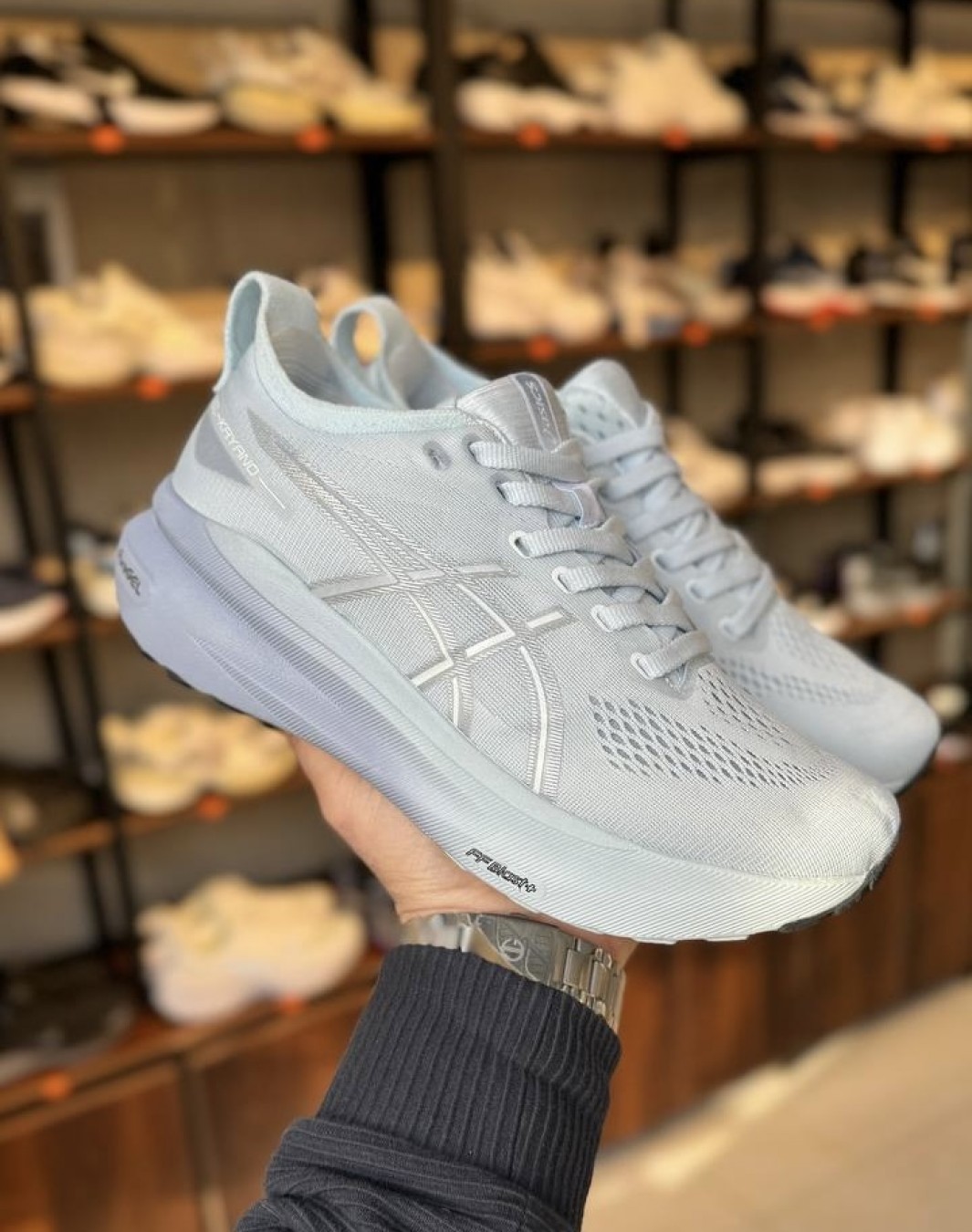 اسیکس ژل کایانو ۳۱ سفید طوسی دلفینی || Asics Gel Kayano 31 White Dolphin Grey (کد ۵۶۶)