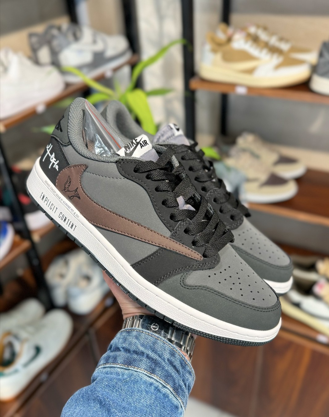 نایکی جردن ۱ ترویس اسکات یوتوپیا || Nike Jordan 1 Travis Scott Utopia (کد ۴۳۵)