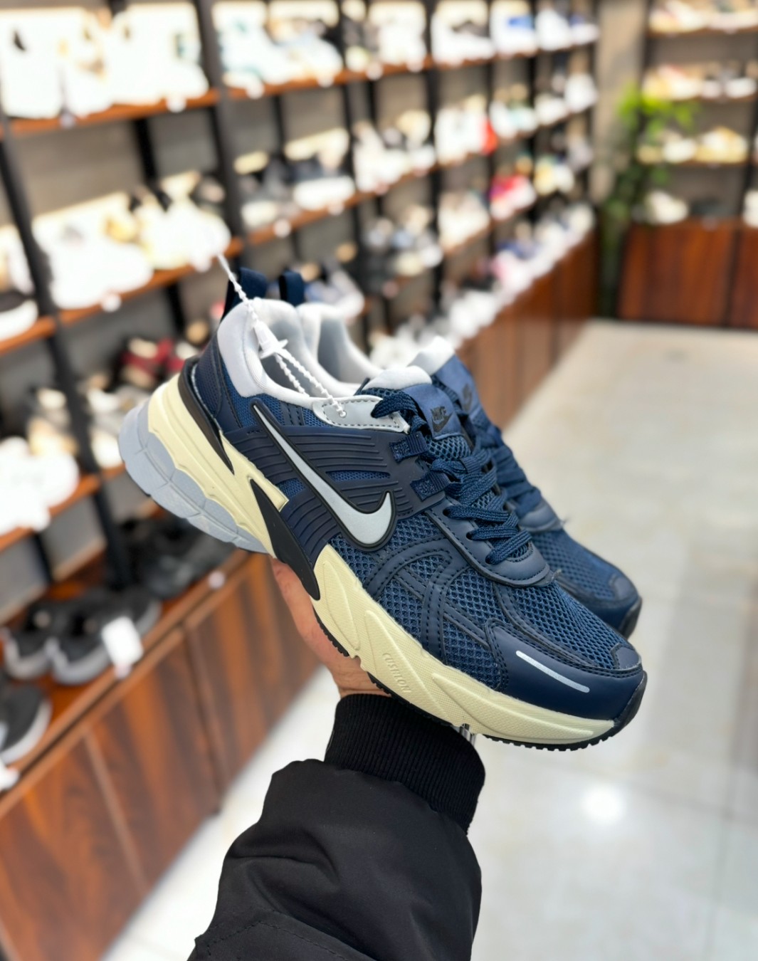 نایکی وی ۲ کی ران سرمه ای || Nike V2K Run Navy (کد ۶۰۶)