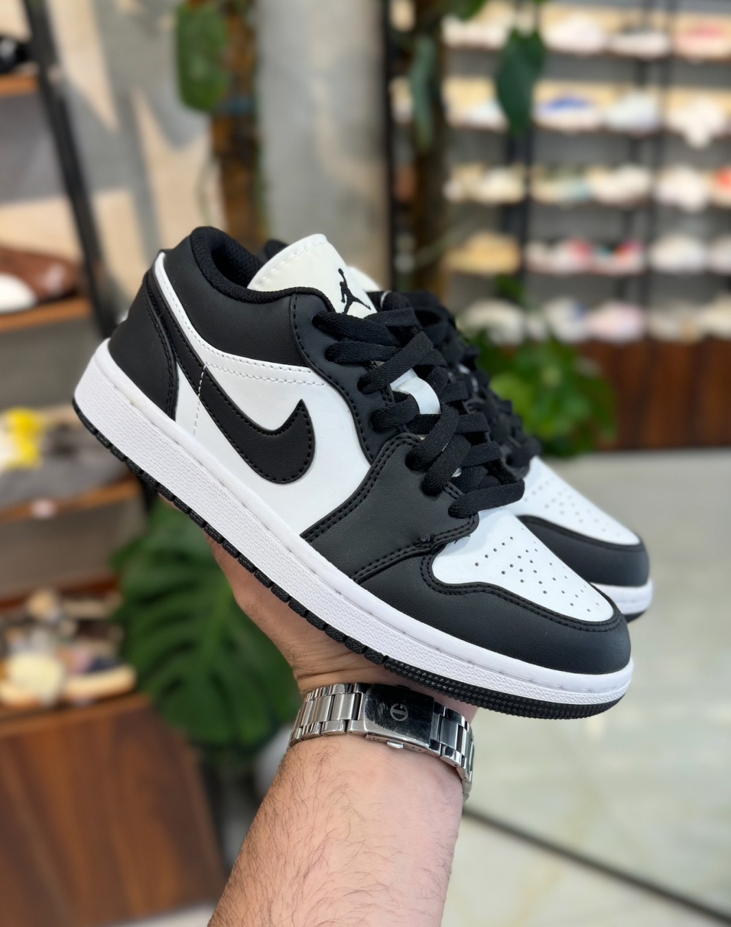 نایکی ایر جردن 1 بدون ساق سفید مشکی || Nike Air Jordan 1 Low Panda (کد ۵۸۷)