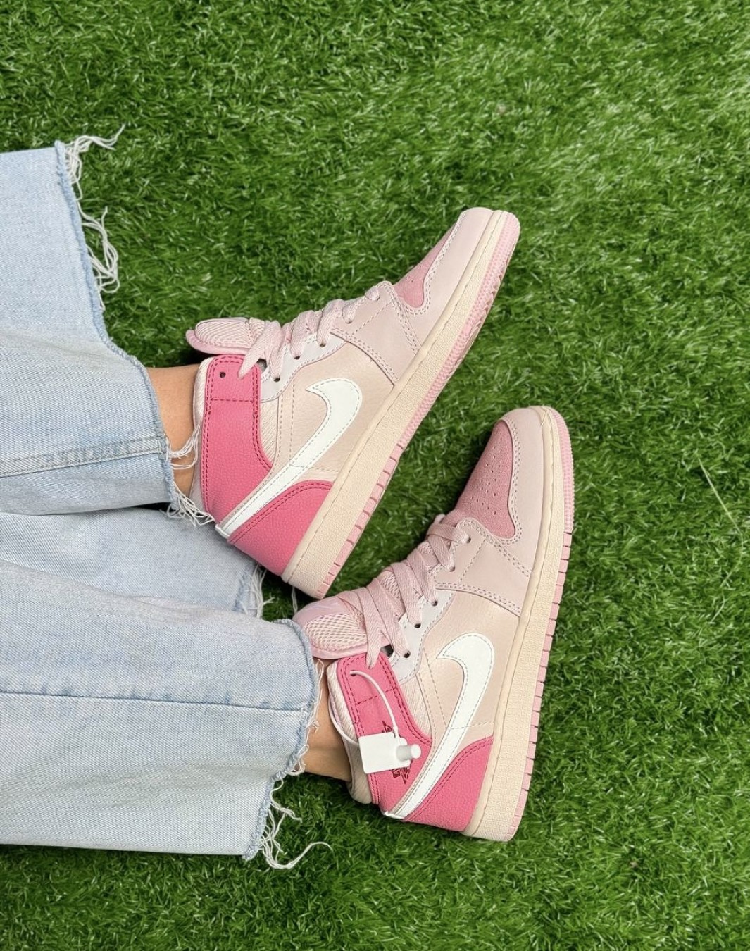 نایکی ایر جردن 1 ساقدار صورتی دیجیتال پینک || Nike Air Jordan 1 mid Digital Pink (کد ۶۲۶)