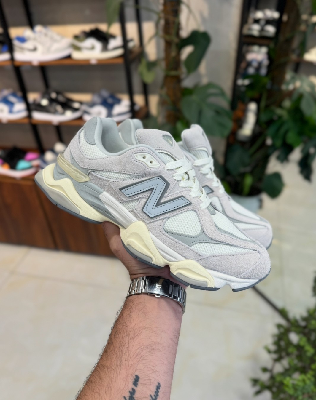 نیوبالانس ۹۰۶۰ طوسی کرم || New Balance 9060 Grey (کد ۵۰۹)