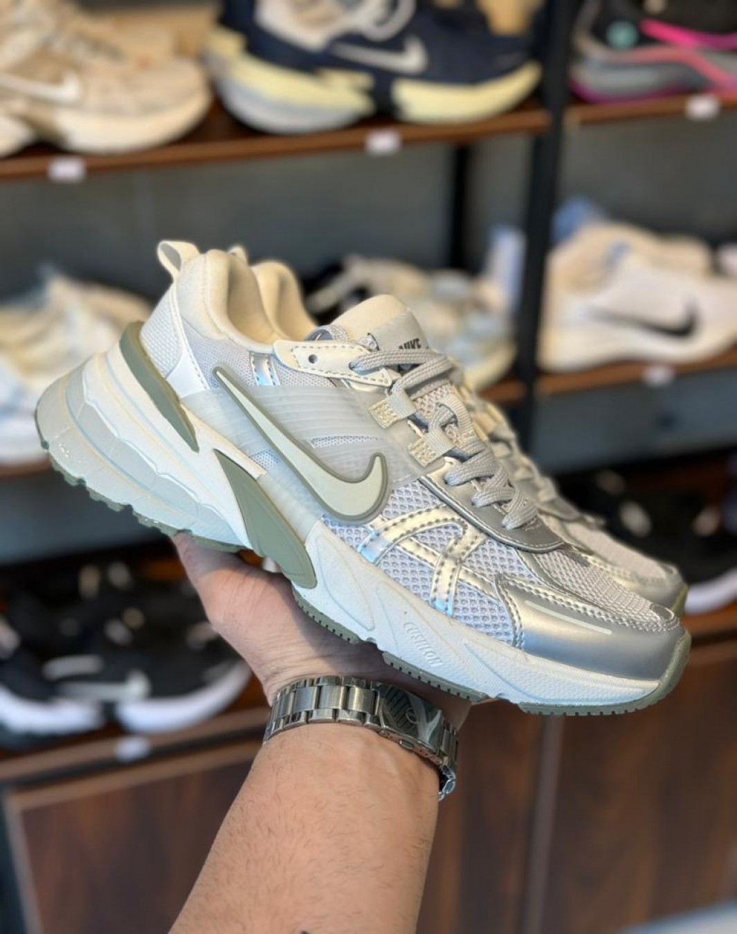 نایکی وی ۲ کی ران نقره ای سبز || Nike V2K Run Photon Dust Light Silver (کد ۶۳۷)