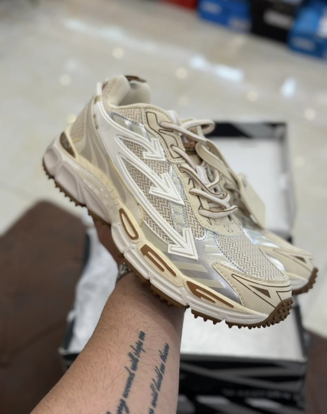 آف وایت کرم قهوه ای || OFF-WHITE Be Right Back Soft Pink Light Brown (کد ۶۴۰)