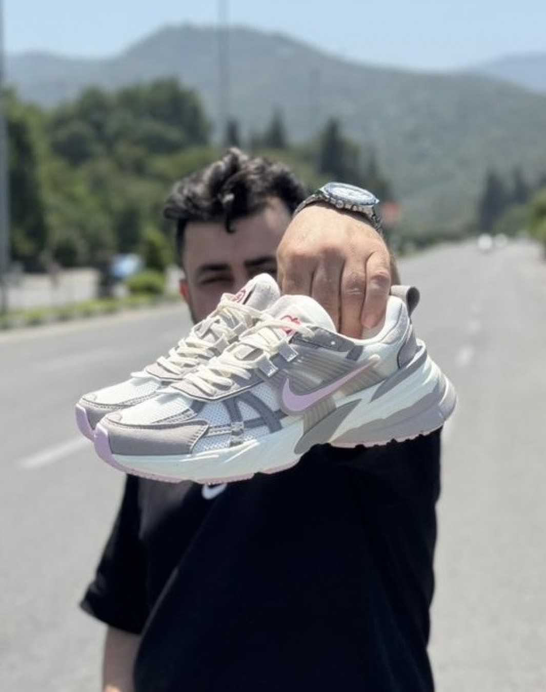 نایکی وی ۲ کی ران پینک فوم || Nike V2K Run Sail Pink Foam (کد ۶۴۱)