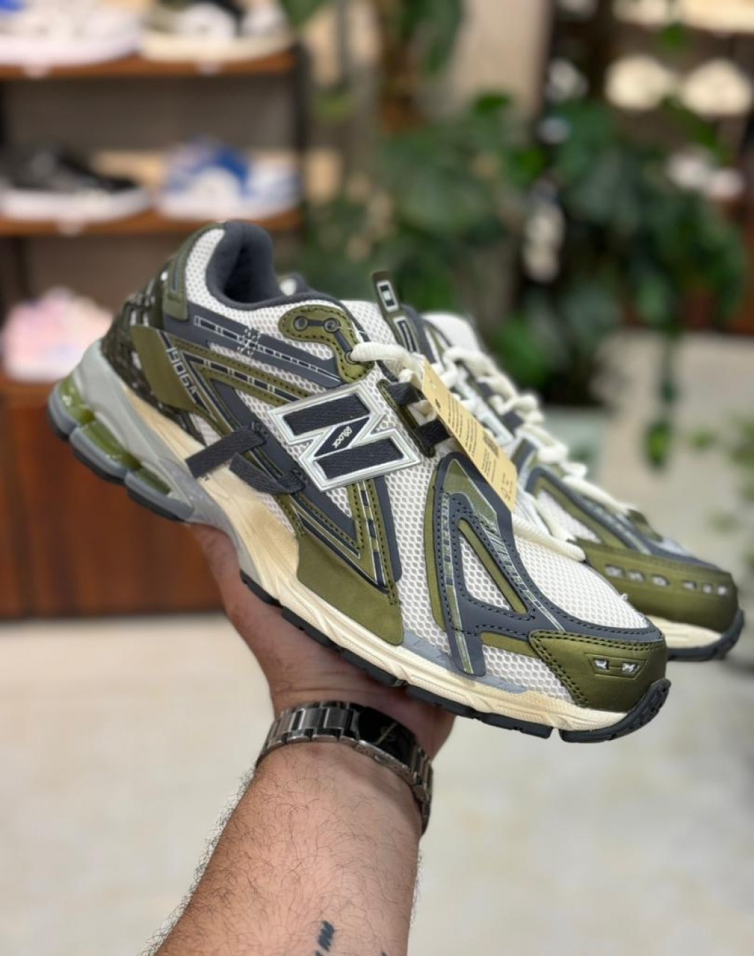 نیوبالانس ۱۹۰۶ سبز زیتونی || New Balance 1906 Olive Juice (کد ۶۴۹)