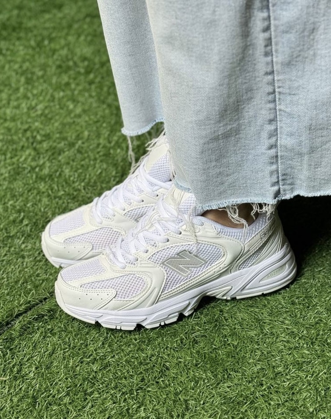 نیوبالانس 530 سفید || New Balance 530 White (کد ۵۷۱)
