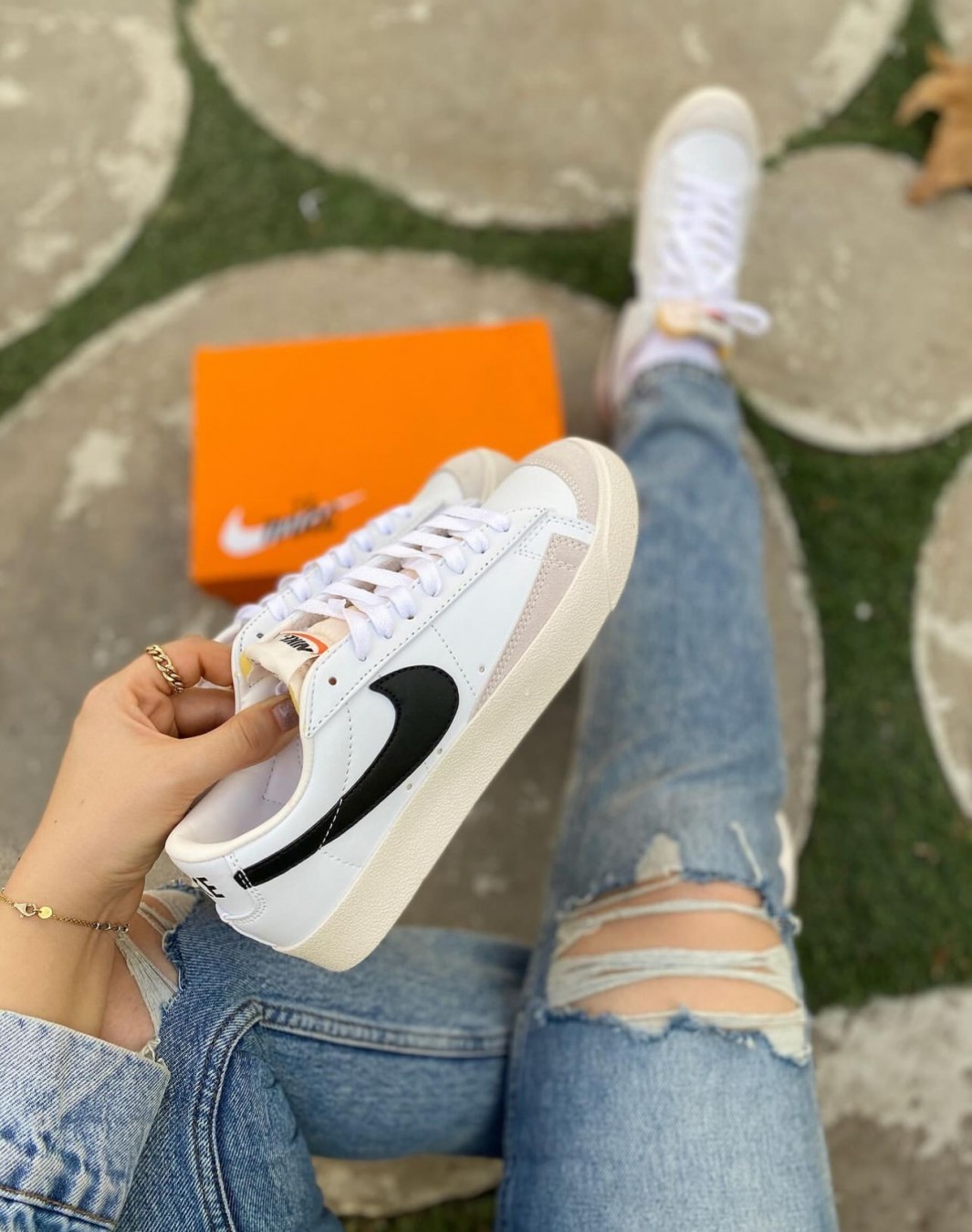 نایکی بلیزر بدون ساق وینتیج ۷۷ سفید مشکی || Nike Blazer Low Vintage 77 (کد ۳۶۳)