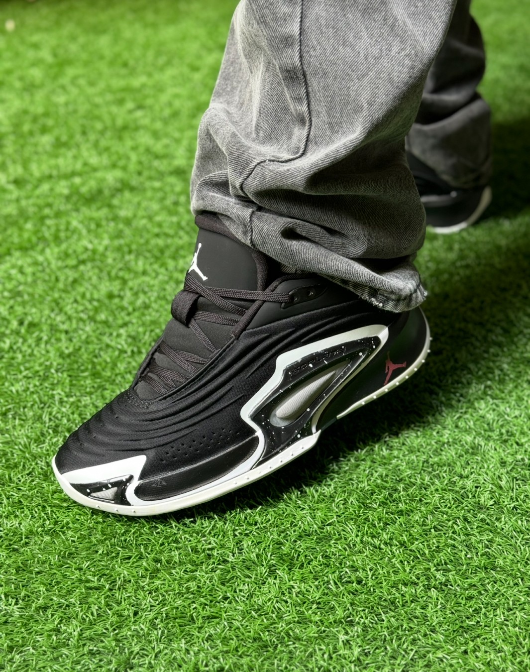 نایکی جردن لوکا ۳ مشکی سفید || Nike Jordan Luka 3 Speedway (کد ۶۷۷)