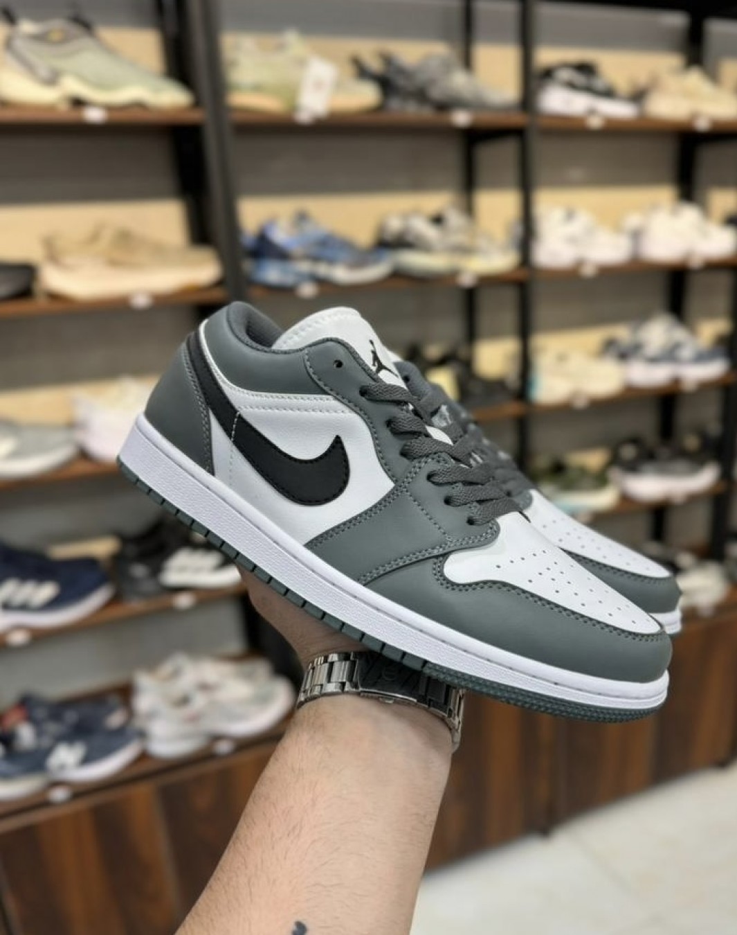 نایکی ایر جردن 1 بدون ساق طوسی‌ || Nike Air Jordan 1 Low Iron Gray (کد ۷۰۹)