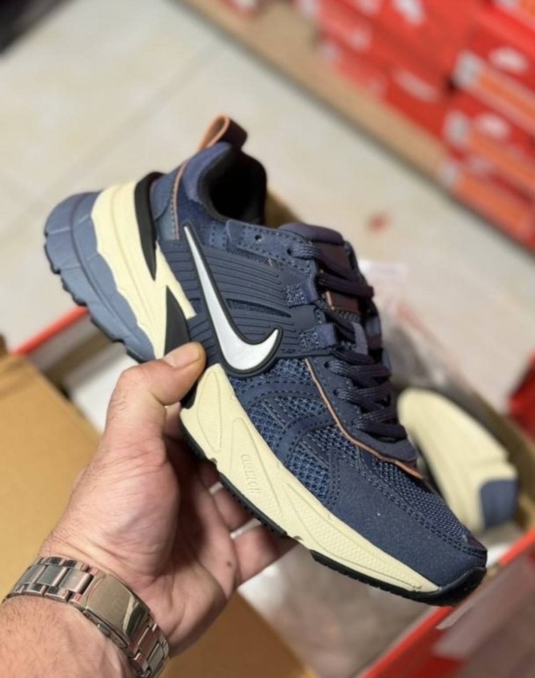 نایکی وی ۲ کی ران سرمه ای تیره || Nike V2K Run Thunder Blue Chrome (کد ۷۰۵)