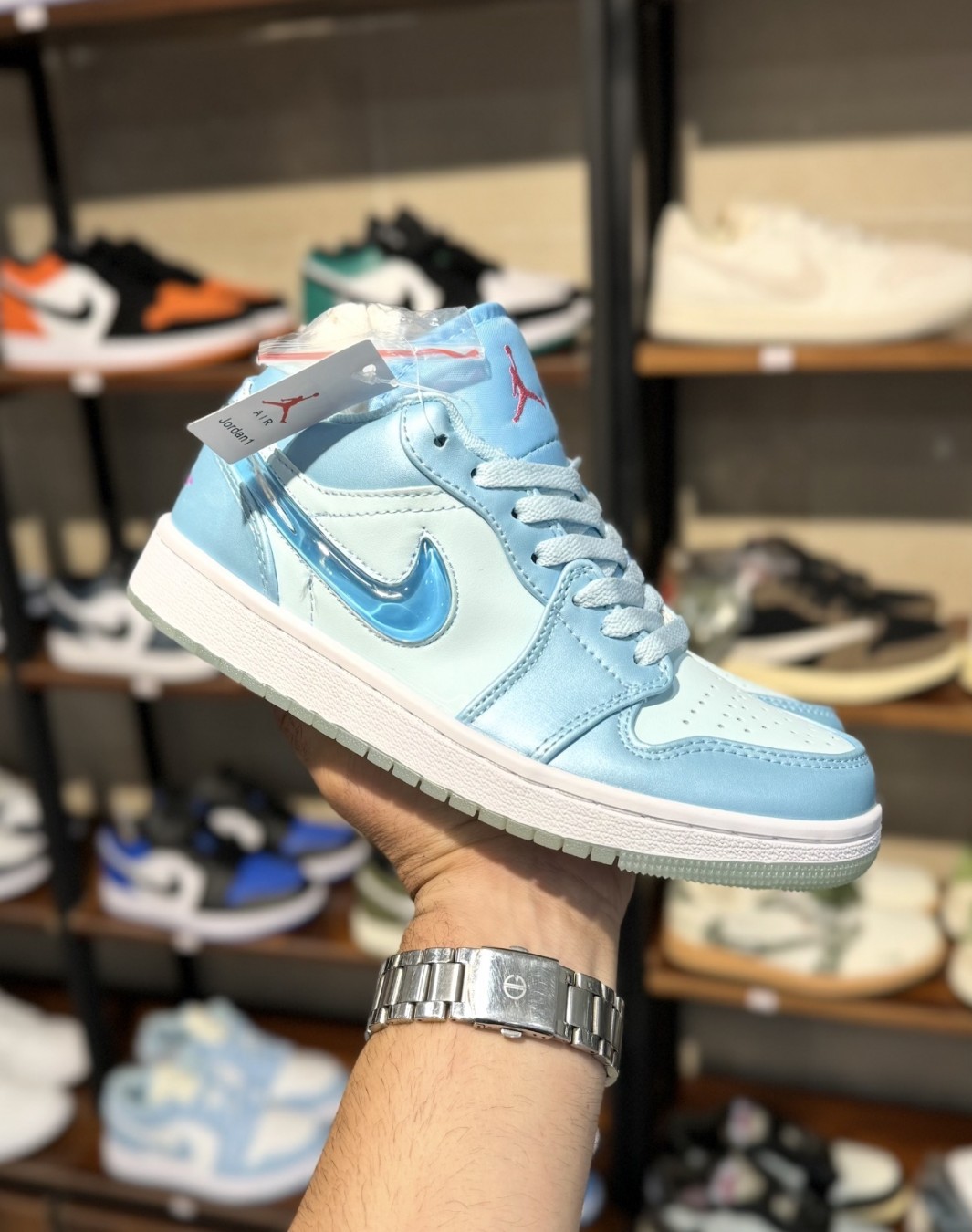 نایکی ایر جردن 1 بدون ساق آبی فیروزه ای‌ || Nike Air Jordan 1 Low Aquarius Blue (کد ۷۱۲)