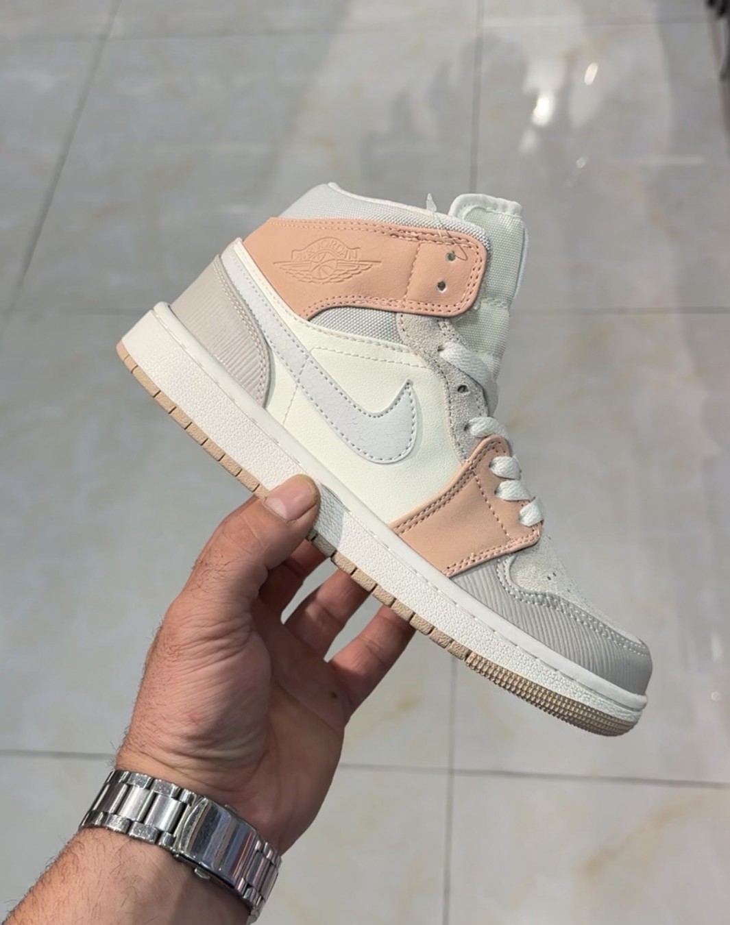 نایکی ایر جردن 1 ساقدار میلان || Nike Air Jordan 1 Mid Milan (کد 164)