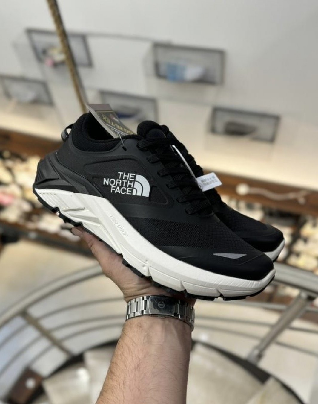 نورث فیس وکتیو گورتکس مشکی سفید || The North Face VECTIV Gore-tex Black White (کد ۷۲۲)