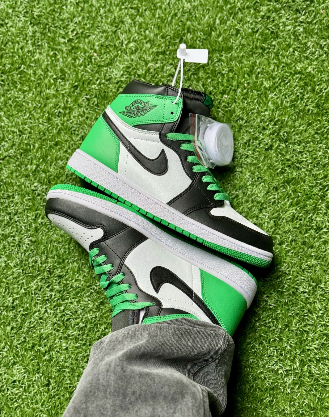 نایکی ایر جردن ۱ ساقدار لاکی گرین