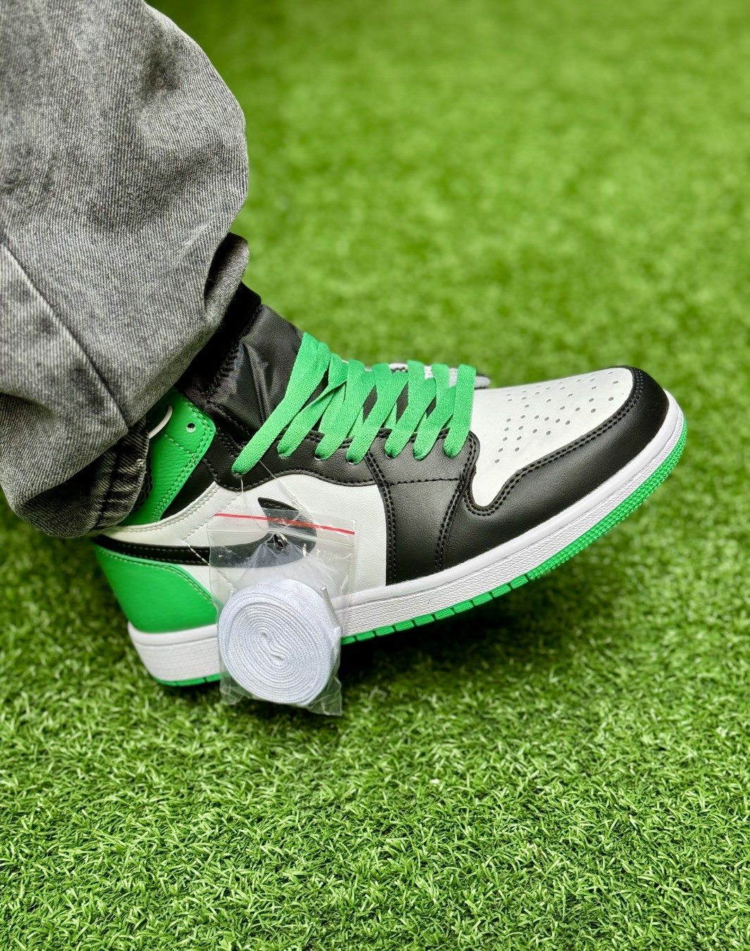 نایکی ایر جردن ۱ ساقدار لاکی گرین