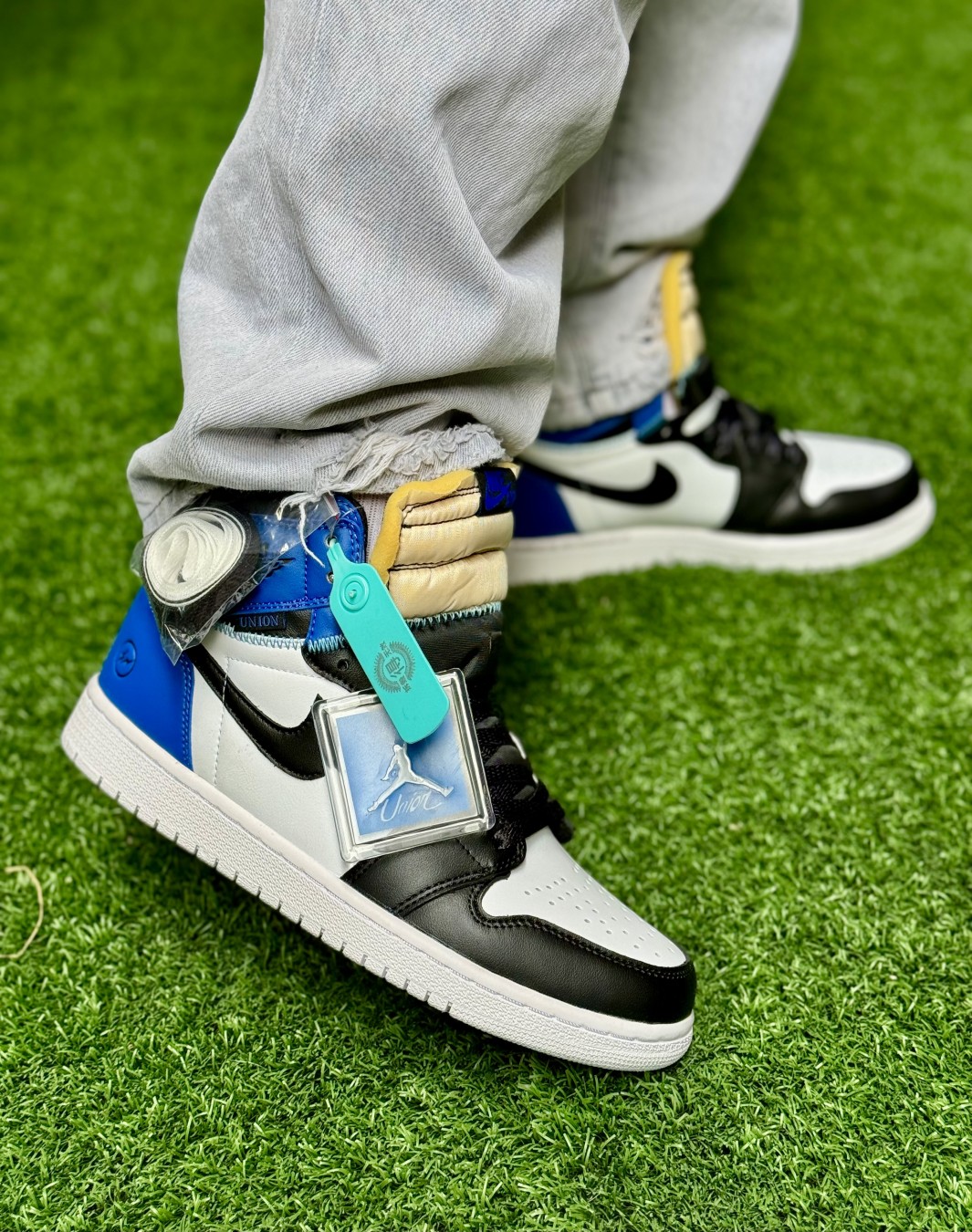 نایکی ایر جردن ۱ ساقدار فرگمنت سفید آبی