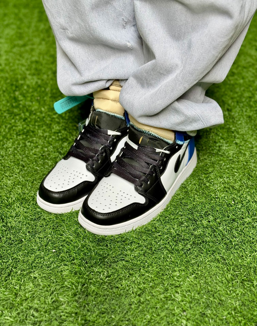 نایکی ایر جردن ۱ ساقدار فرگمنت سفید آبی