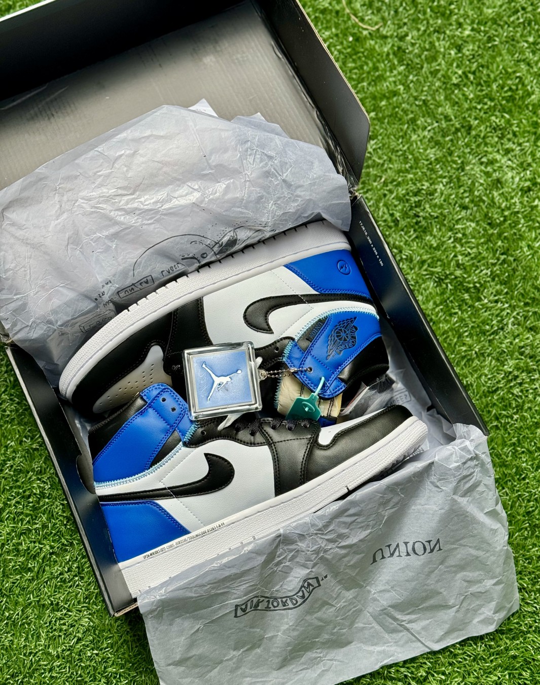 نایکی ایر جردن ۱ ساقدار فرگمنت سفید آبی