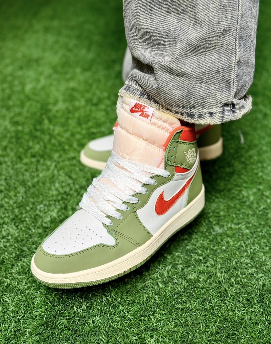 نایکی ایر جردن ۱ ساقدار سبز نارنجی