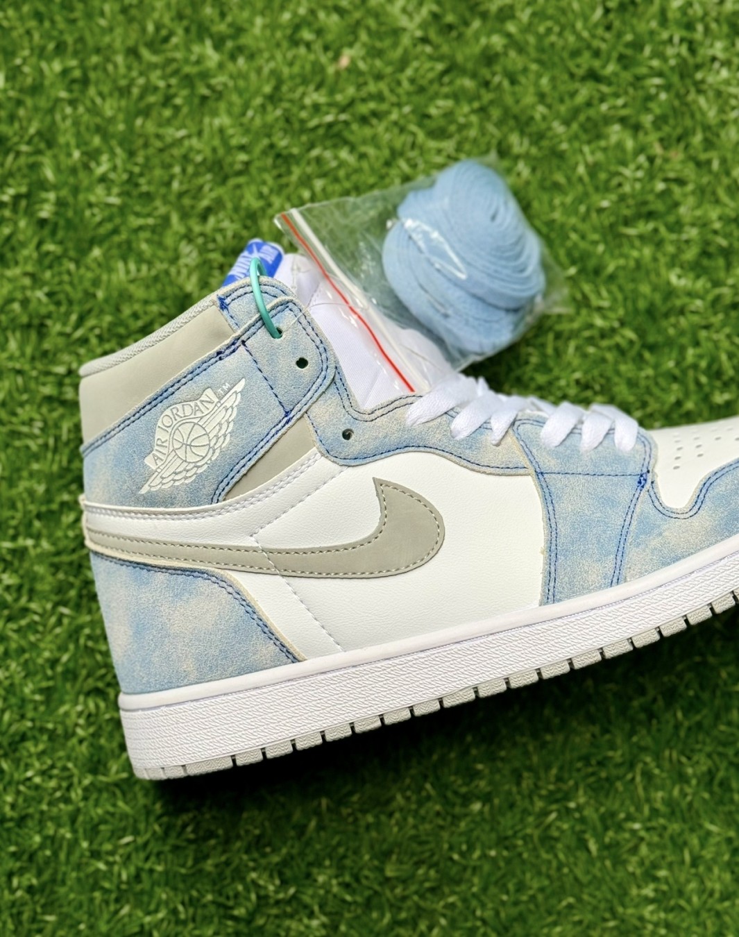 نایکی ایر جردن ۱ ساقدار هایپر رویال