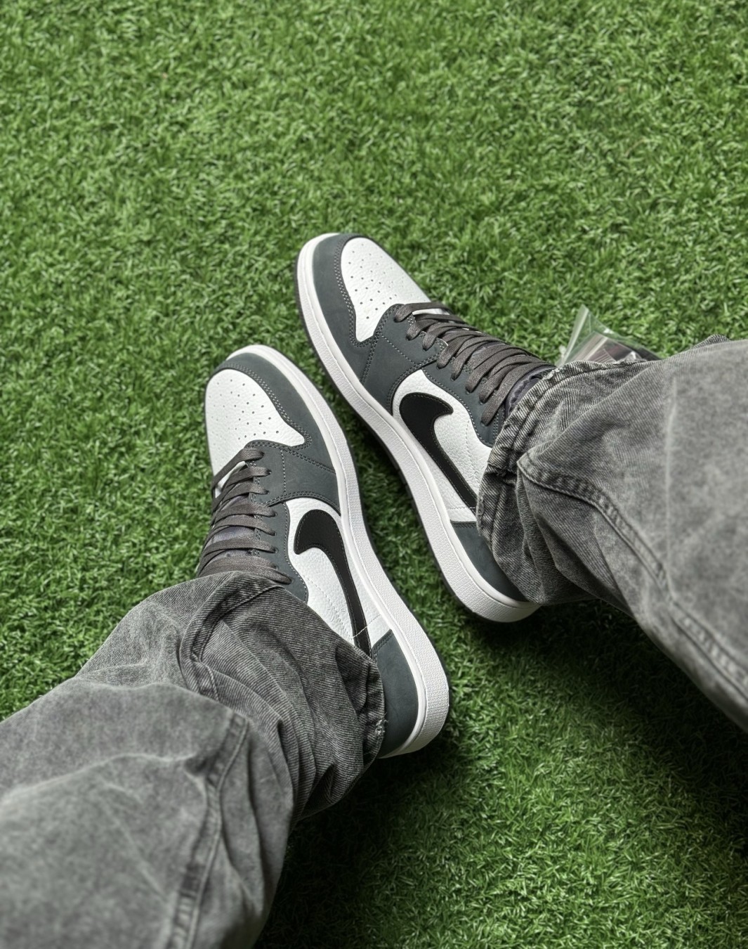 نایکی جردن ۱ ترویس اسکات خاکستری