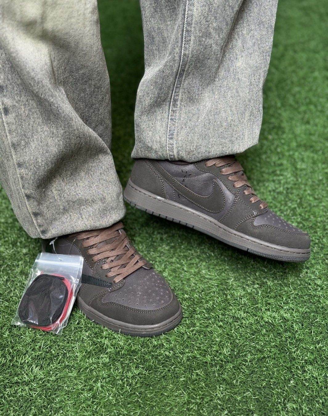 نایکی جردن ۱ ترویس اسکات قهوه ای مخملی