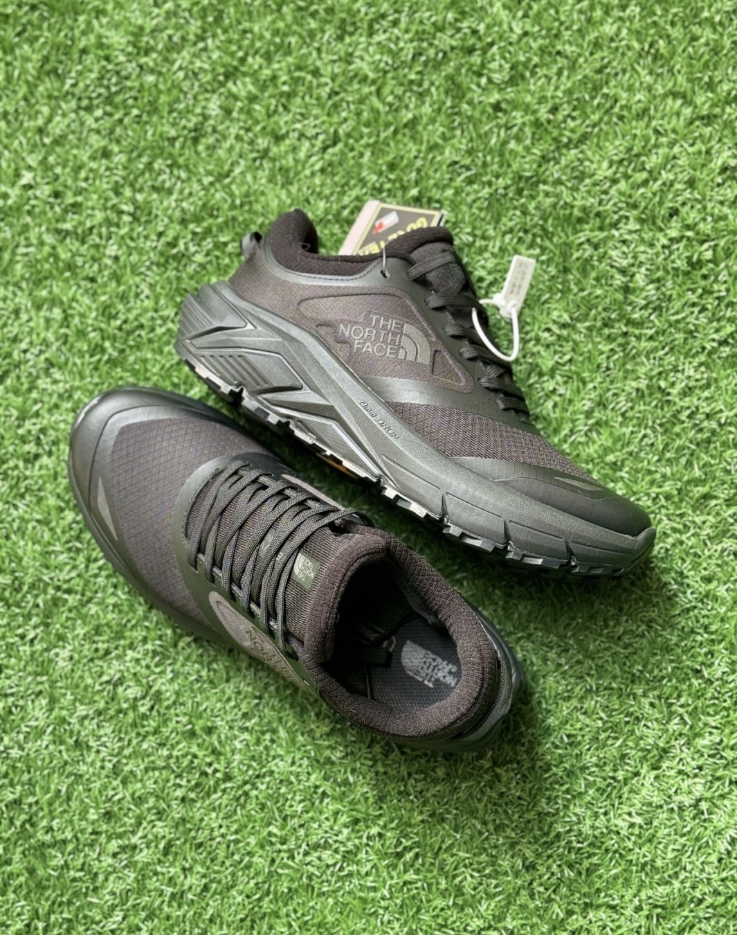 نورث فیس وکتیو گورتکس مشکی