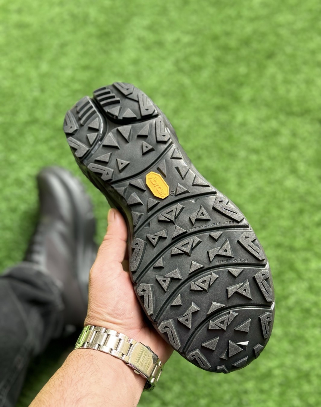 نورث فیس وکتیو گورتکس مشکی