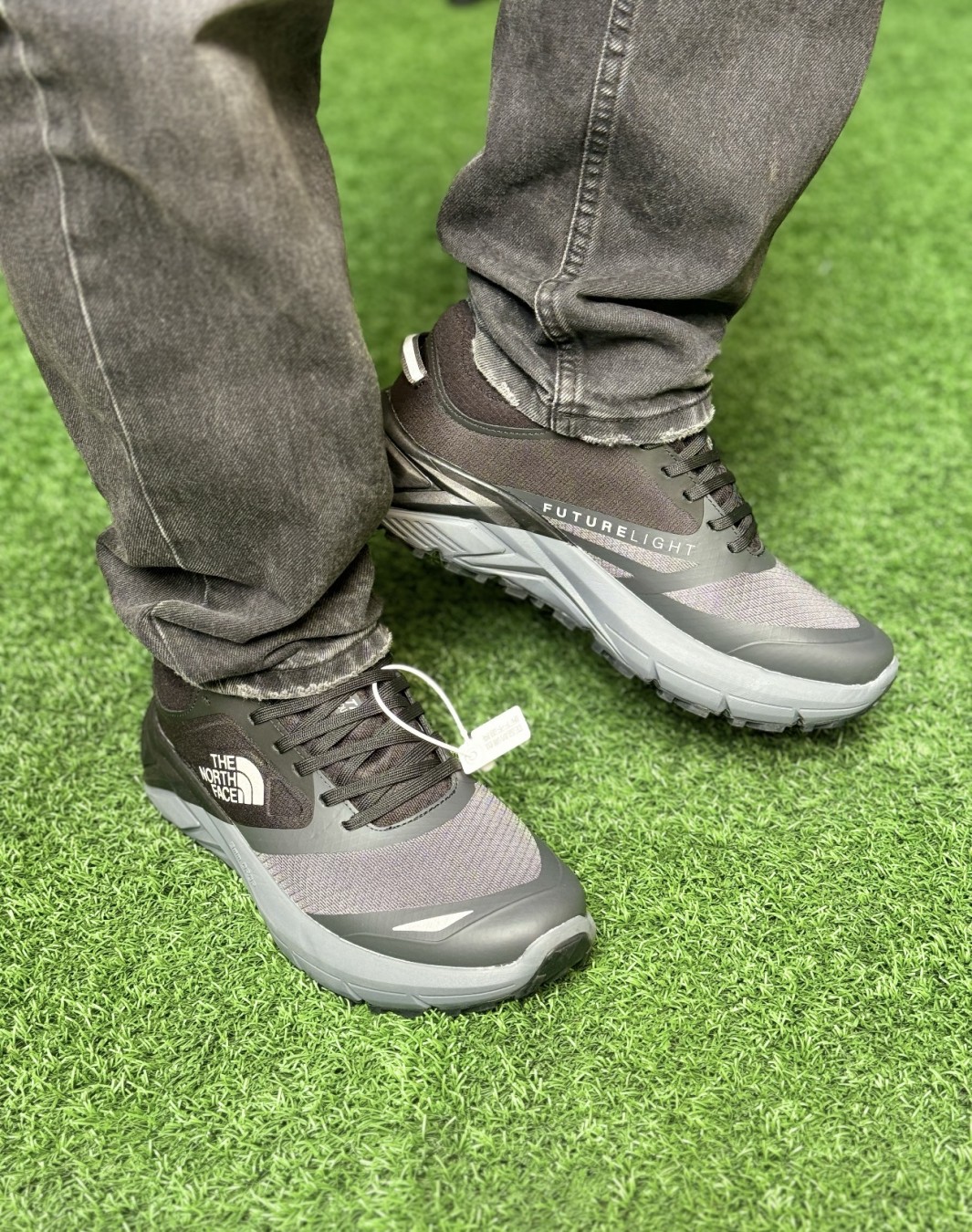 نورث فیس وکتیو گورتکس مشکی طوسی