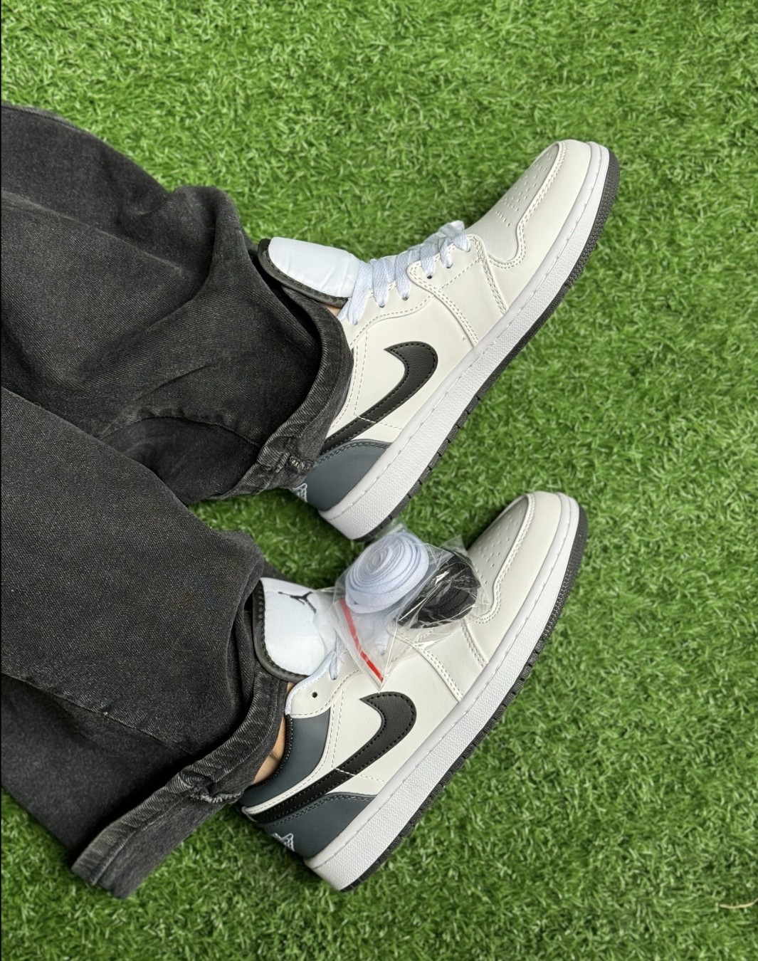 نایکی ایر جردن 1 بدون ساق سفید مشکی || Nike Air Jordan 1 Low GS White Black (کد ۷۱۶)