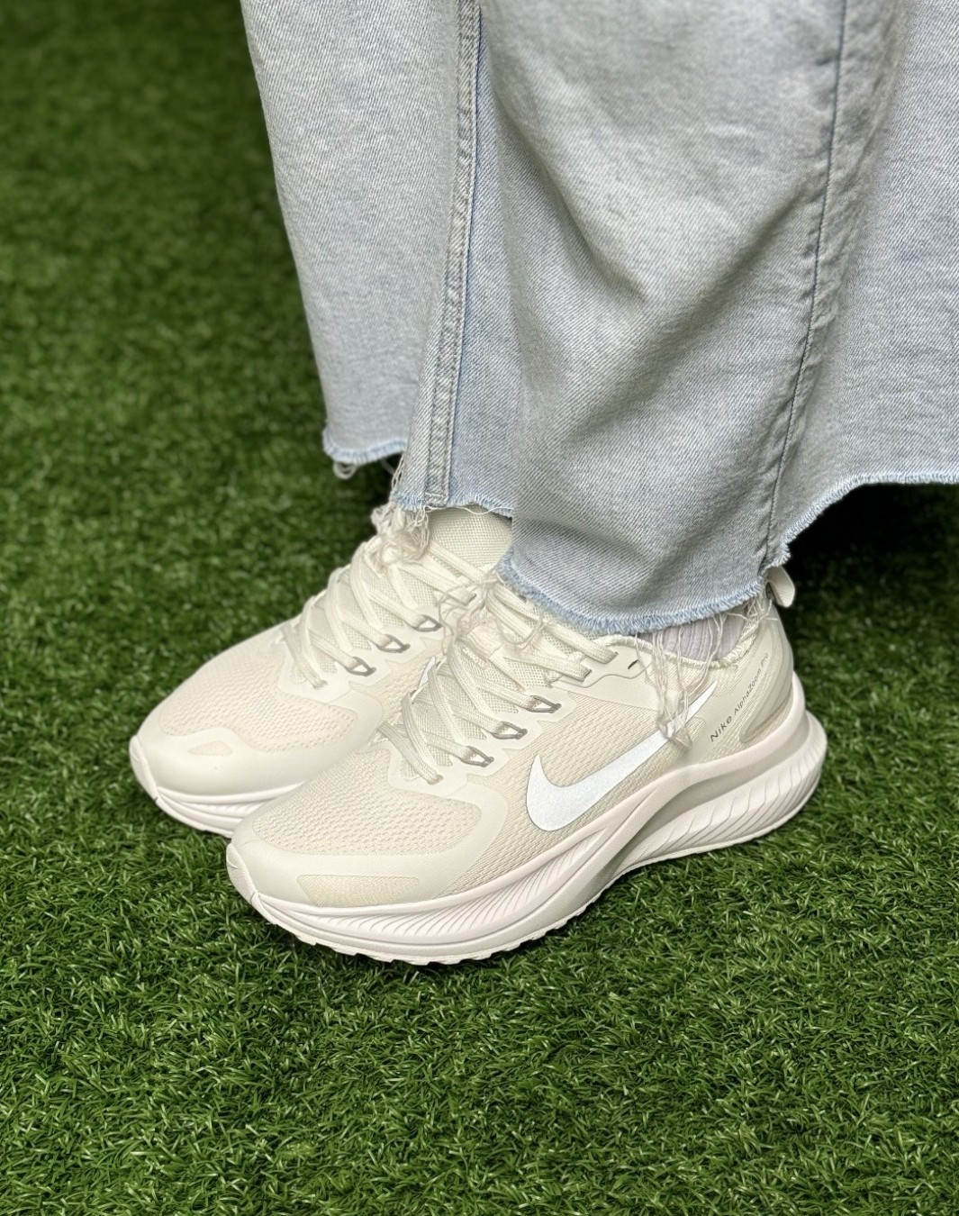 نایکی آلفا زوم پرو سفید نقره ای