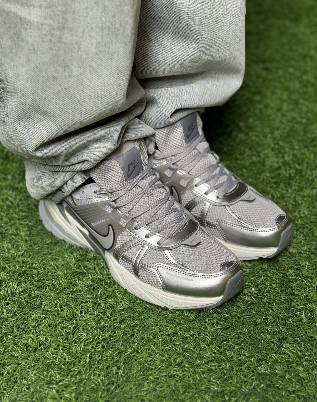 نایکی وی ۲ کی ران خاکستری نقره ای