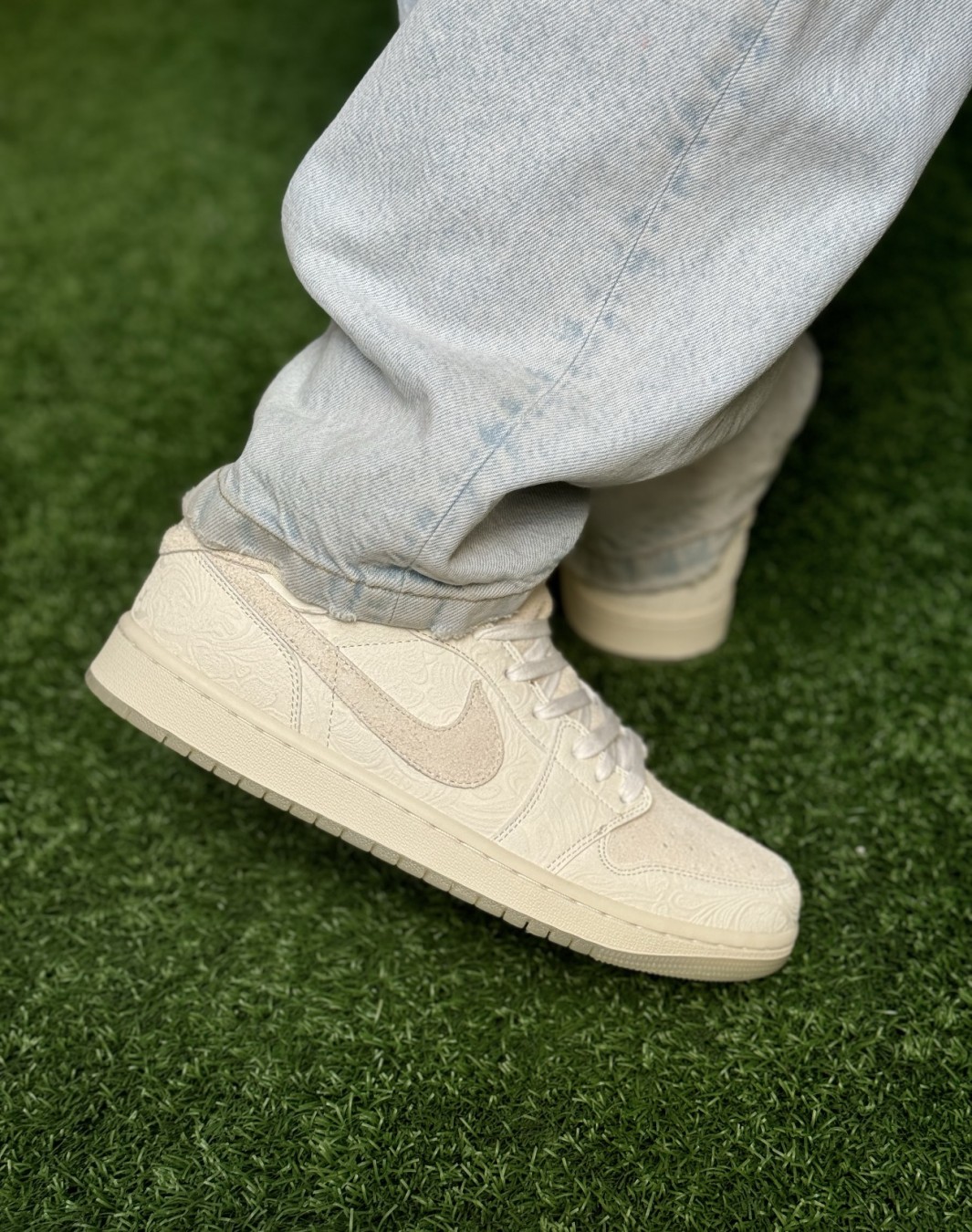 نایکی ایر جردن 1 بدون ساق کریس پاول || Nike Air Jordan 1 Low Chris Paul (کد ۷۰۶)