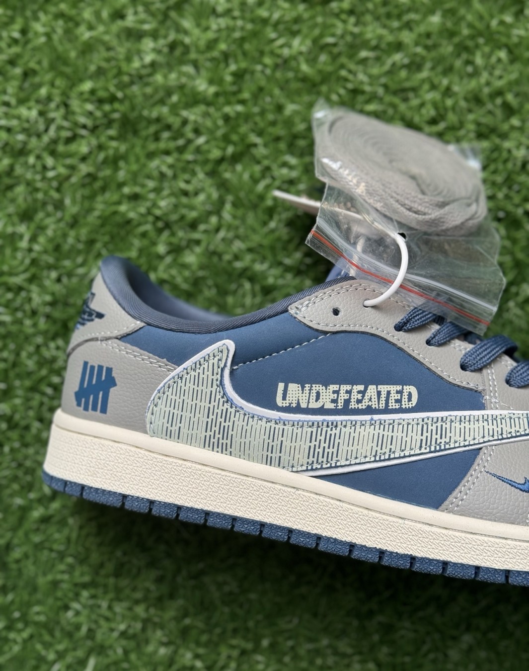 نایکی جردن ۱ ترویس اسکات undefeated