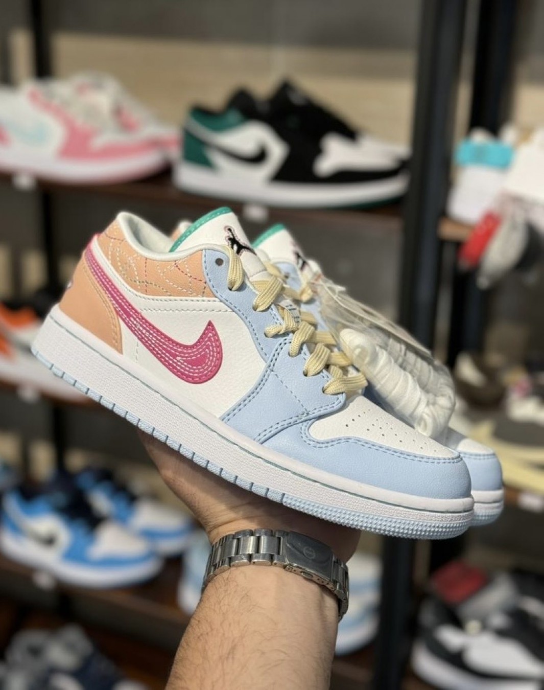 نایکی ایر جردن 1 بدون ساق مولتی کالر ساشیکو || Nike Air Jordan 1 Low Multi Color Sashiko (کد ۷۳۹)