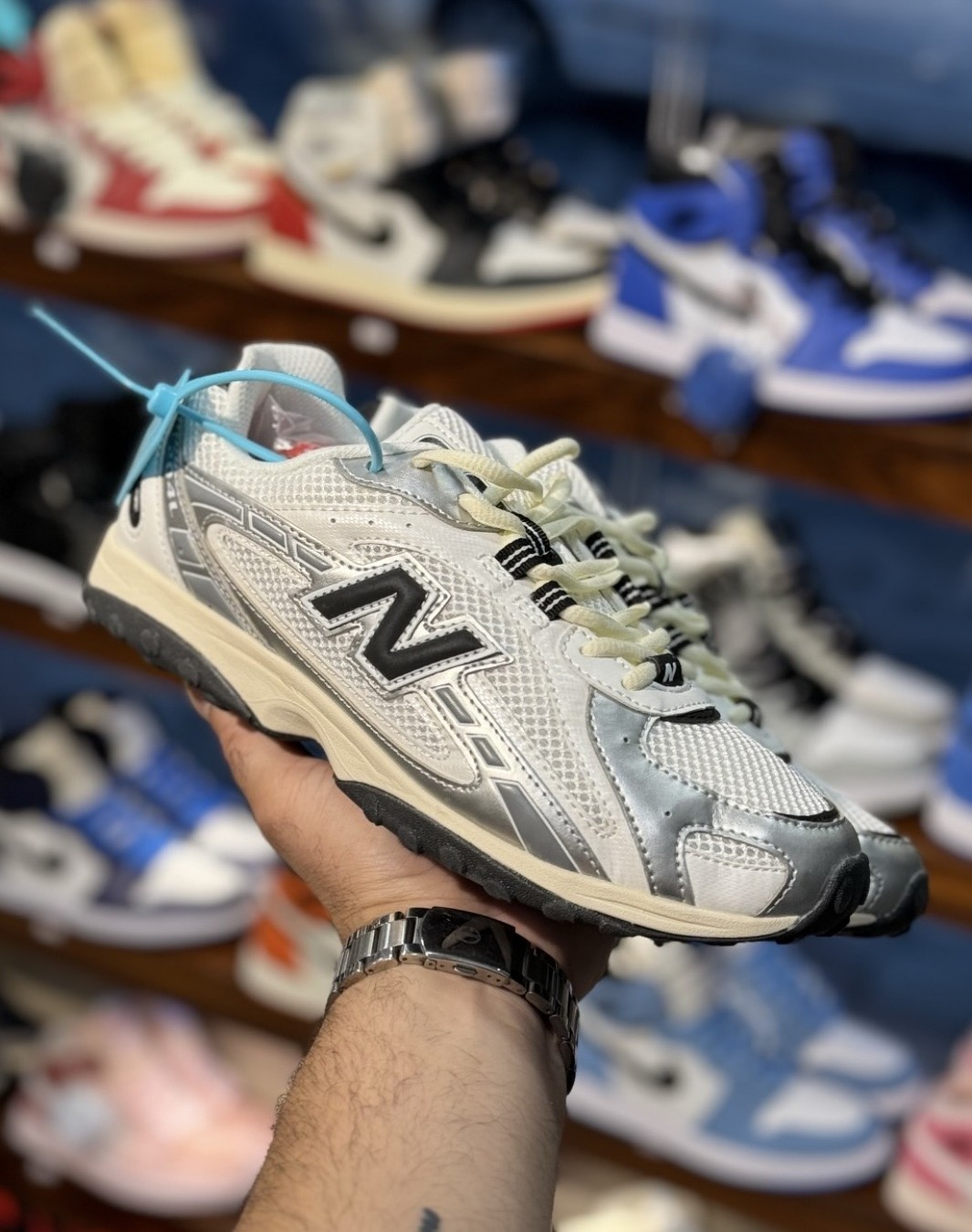 نیوبالانس ۲۰۴L نقره ای متالیک || New Balance 204L Silver Metallic (کد ۷۴۲)