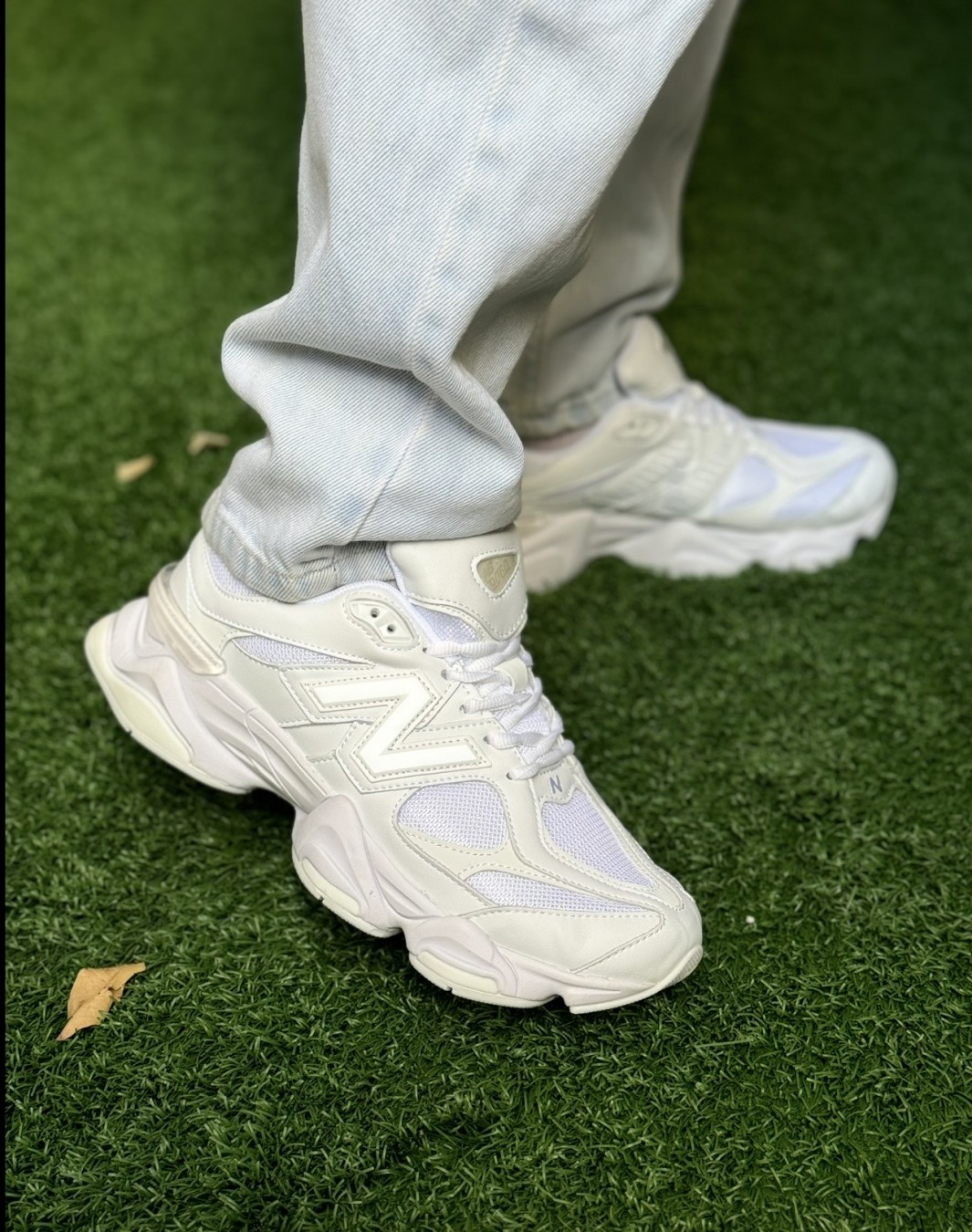 نیوبالانس ۹۰۶۰ سفید || New Balance 9060 Triple White (کد ۶۹۳)
