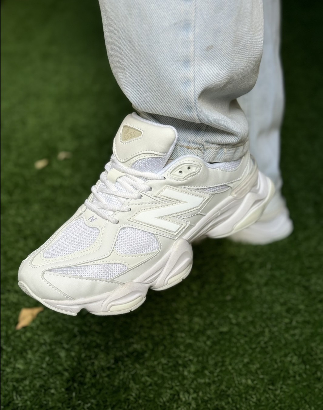 نیوبالانس ۹۰۶۰ سفید