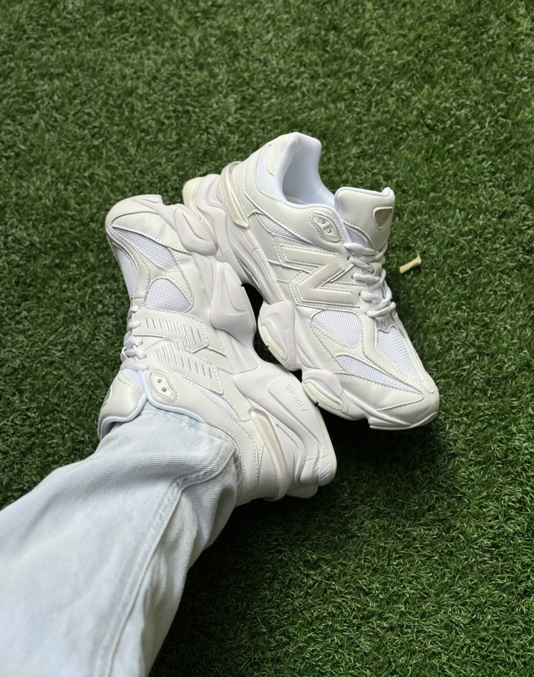 نیوبالانس ۹۰۶۰ سفید