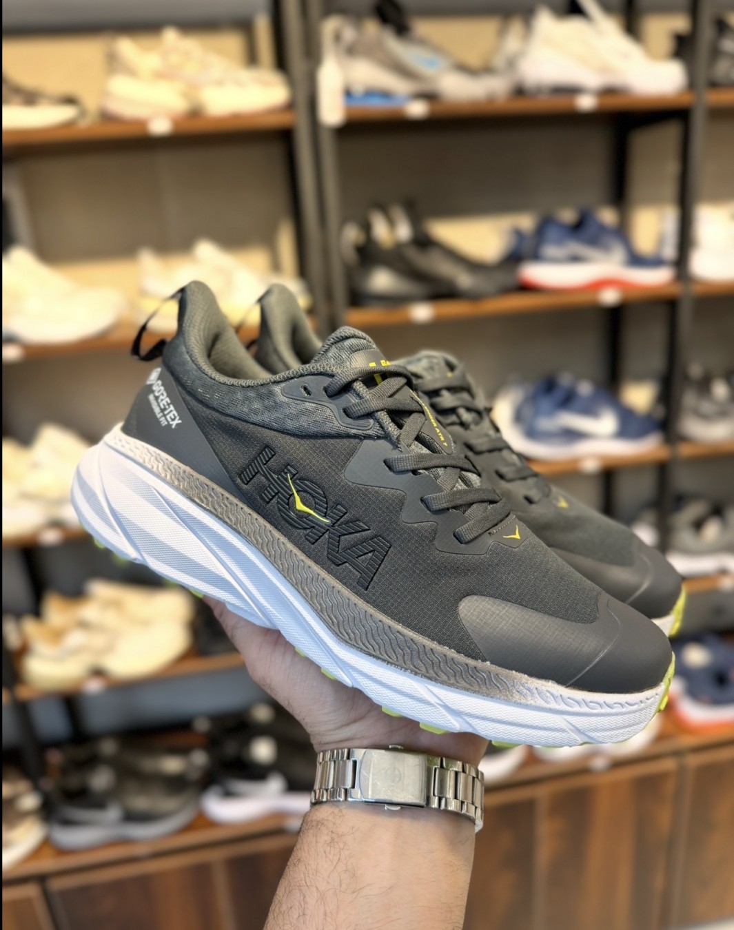 هوکا چلنجر ۷ گورتکس خاکستری || Hoka Challenger ATR 7 GoreTex Dark Gray (کد ۷۵۴)
